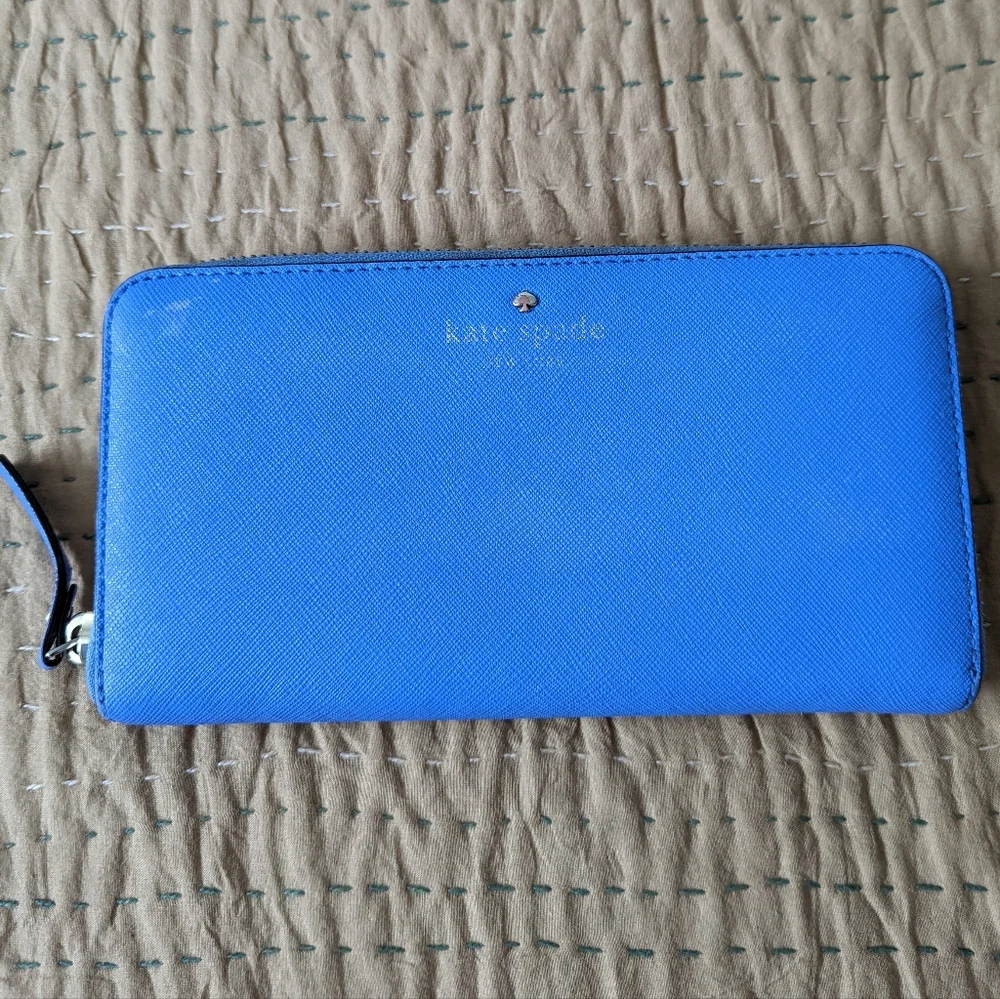 🌿KATE SPADE WALLET🌿 - Picture 2 of 9